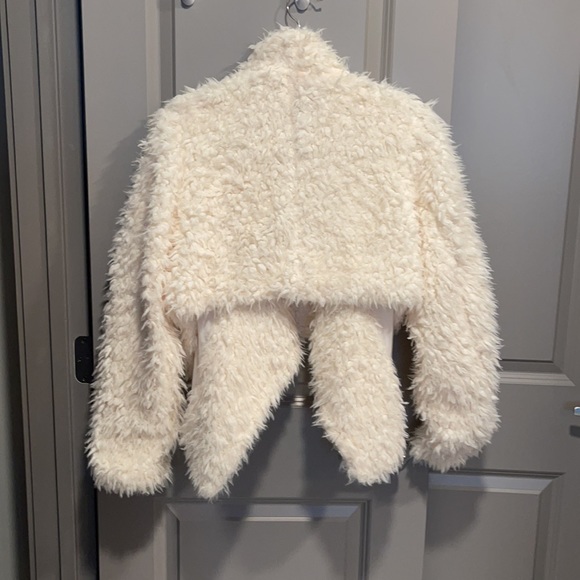 Fuzzy jacket - Picture 2 of 3